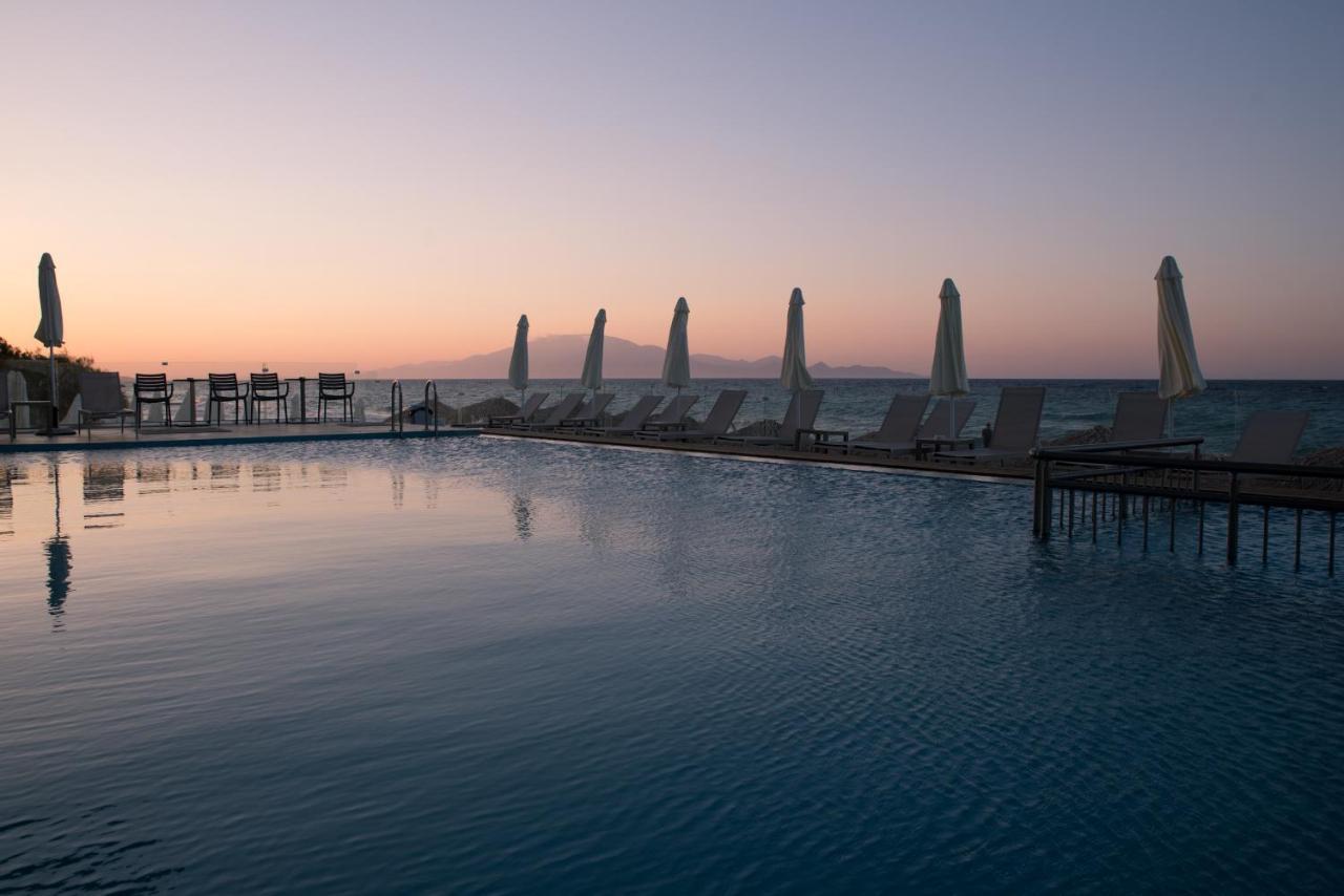 Golden Coast Boutique - Luxury Living Aparthotel Kypseli Exterior photo