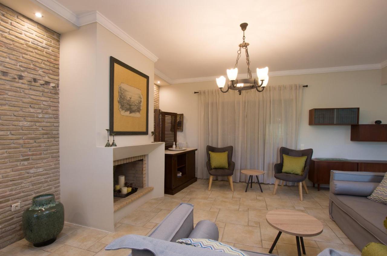 Golden Coast Boutique - Luxury Living Aparthotel Kypseli Exterior photo